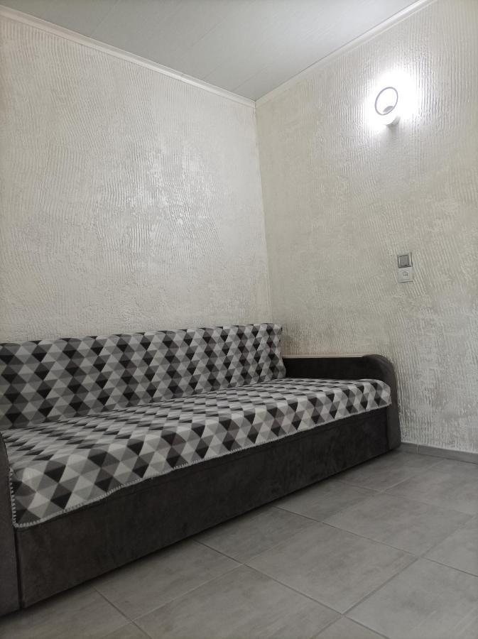 House&House 84 Apartment Petropavlovskaya Borshchagovka Ngoại thất bức ảnh